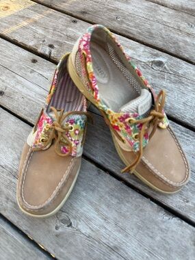 Sperry Tan Boat Shoes with Multicolor Floral Trim